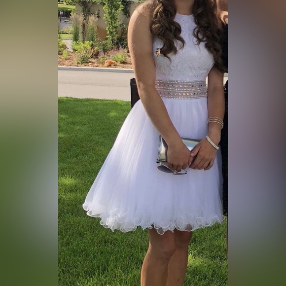 ‘The Perfect Dress’ White Halter Style with Sequins - Picture 4 of 4